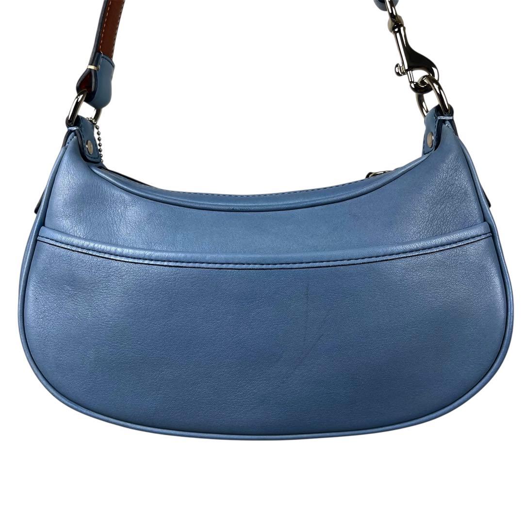 コーチ　ワンショルダーバッグ　アクセサリーポーチ　ハンドバッグ　レザー　ロゴ