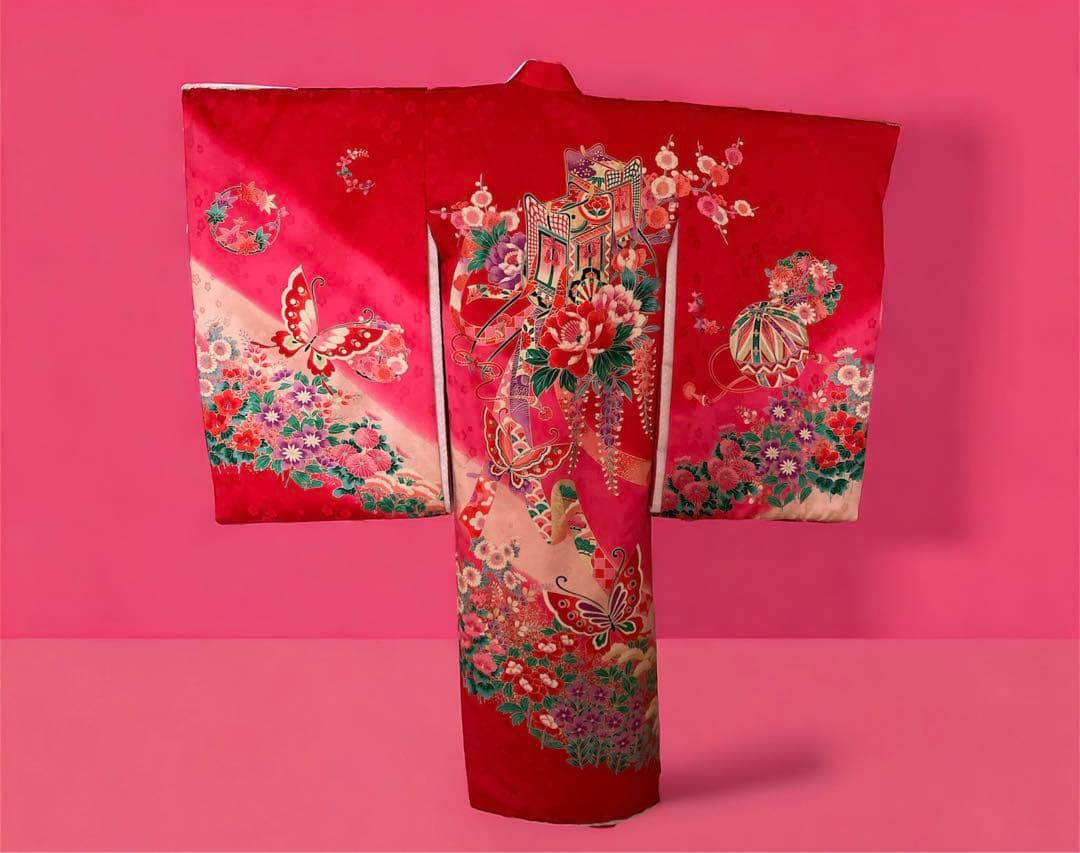 はっちゃん　豪華　お宮参り 着物 女の子 正絹 赤地色濃淡ピンク花車 蝶