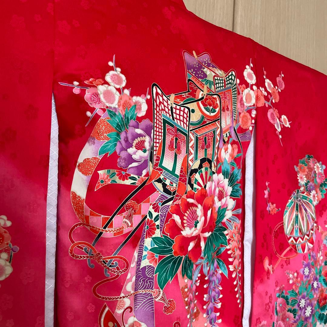 はっちゃん　豪華　お宮参り 着物 女の子 正絹 赤地色濃淡ピンク花車 蝶