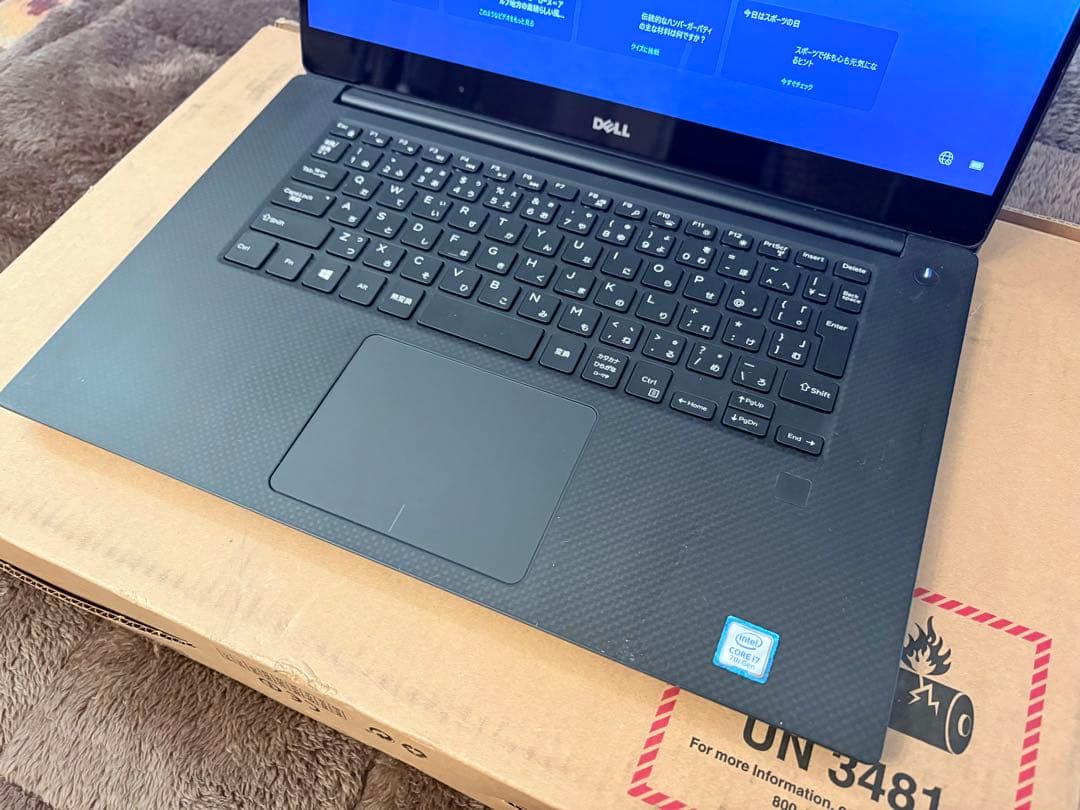 DELL XPS15 9560 core-i7 16GB ノートPC