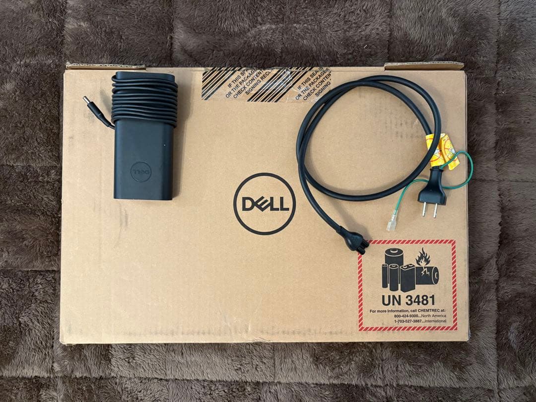 DELL XPS15 9560 core-i7 16GB ノートPC