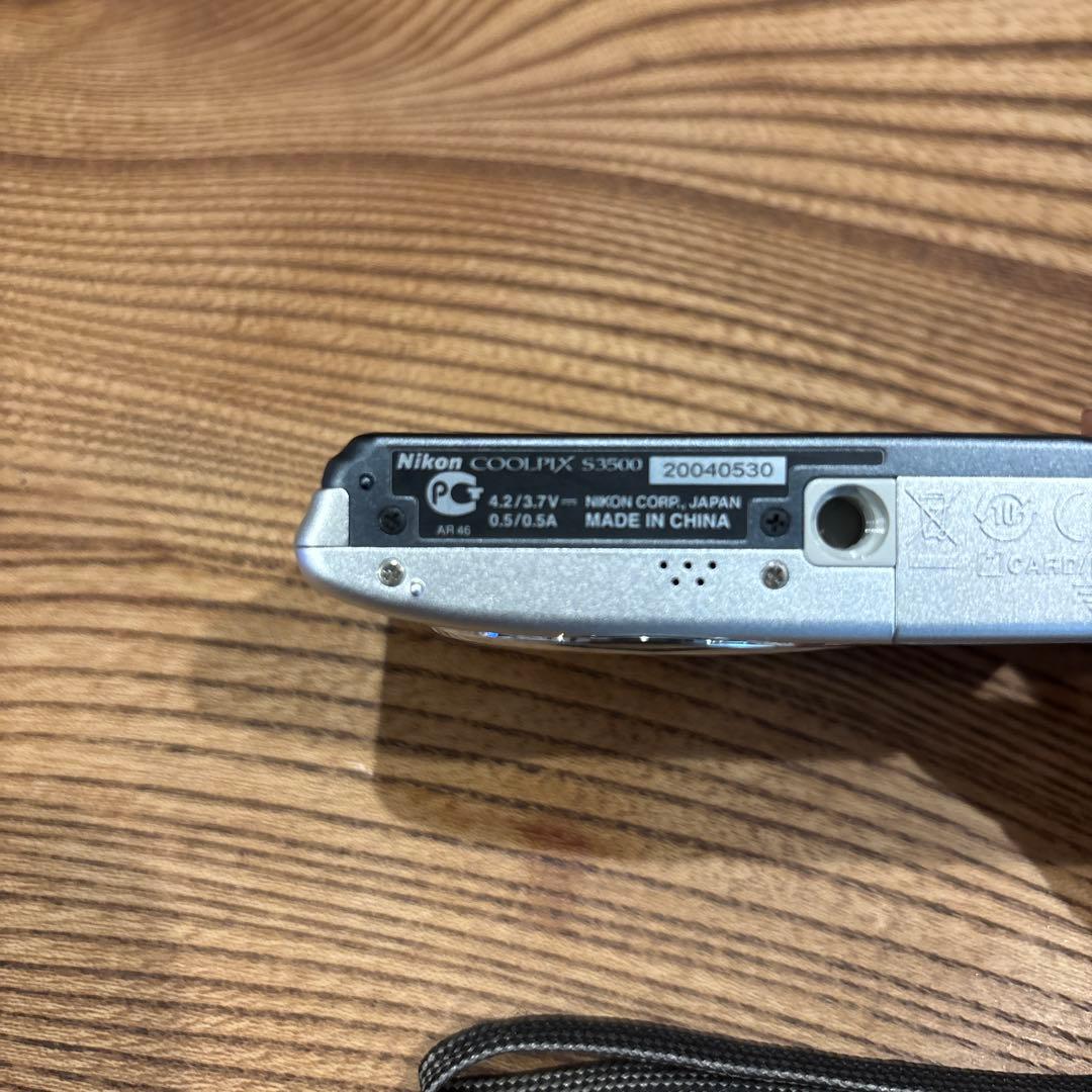 Nikon COOLPIX 7倍ズーム デジタルカメラ