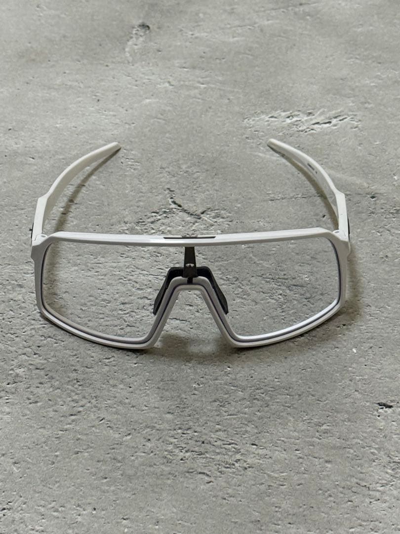 最終値下げ オークリー（Oakley）Sutroスートロ サングラス クリア