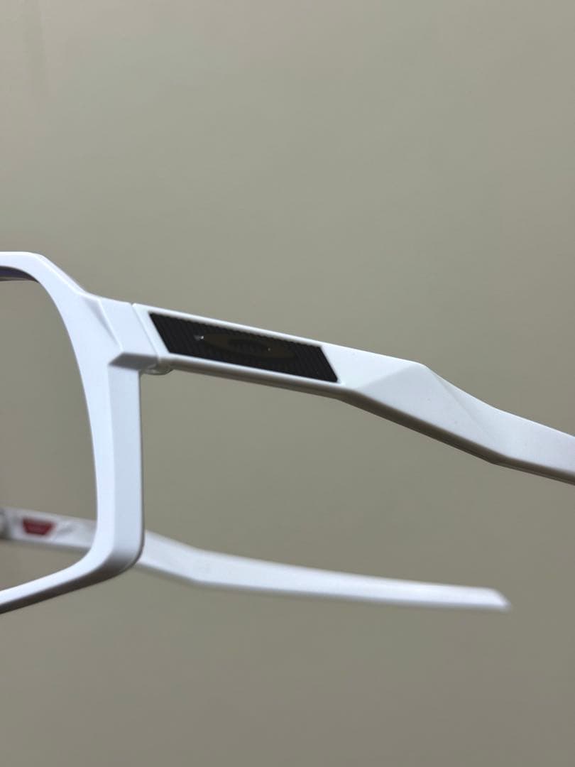 最終値下げ オークリー（Oakley）Sutroスートロ サングラス クリア