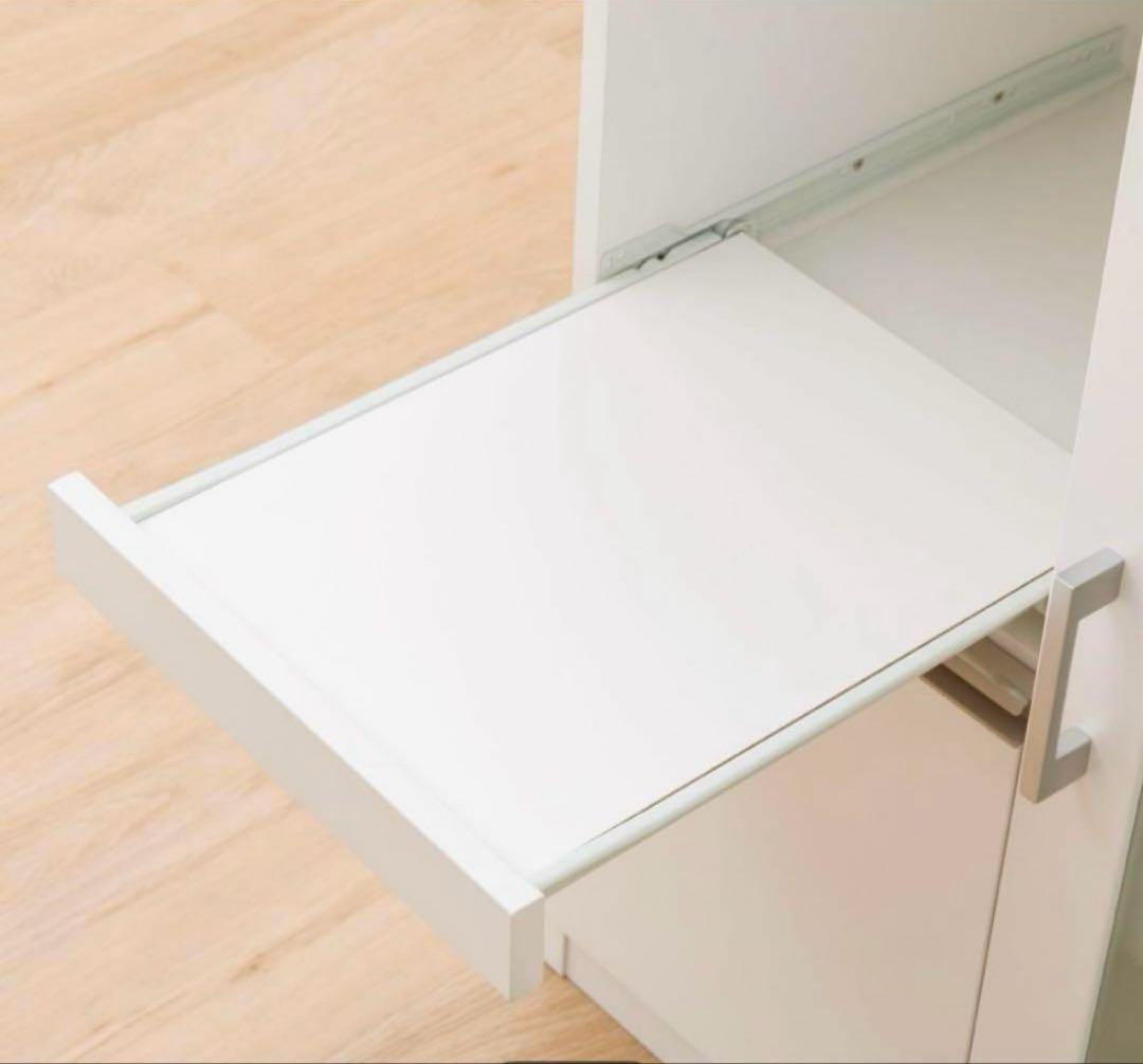 ニトリ　ホワイトレンジ台食器棚