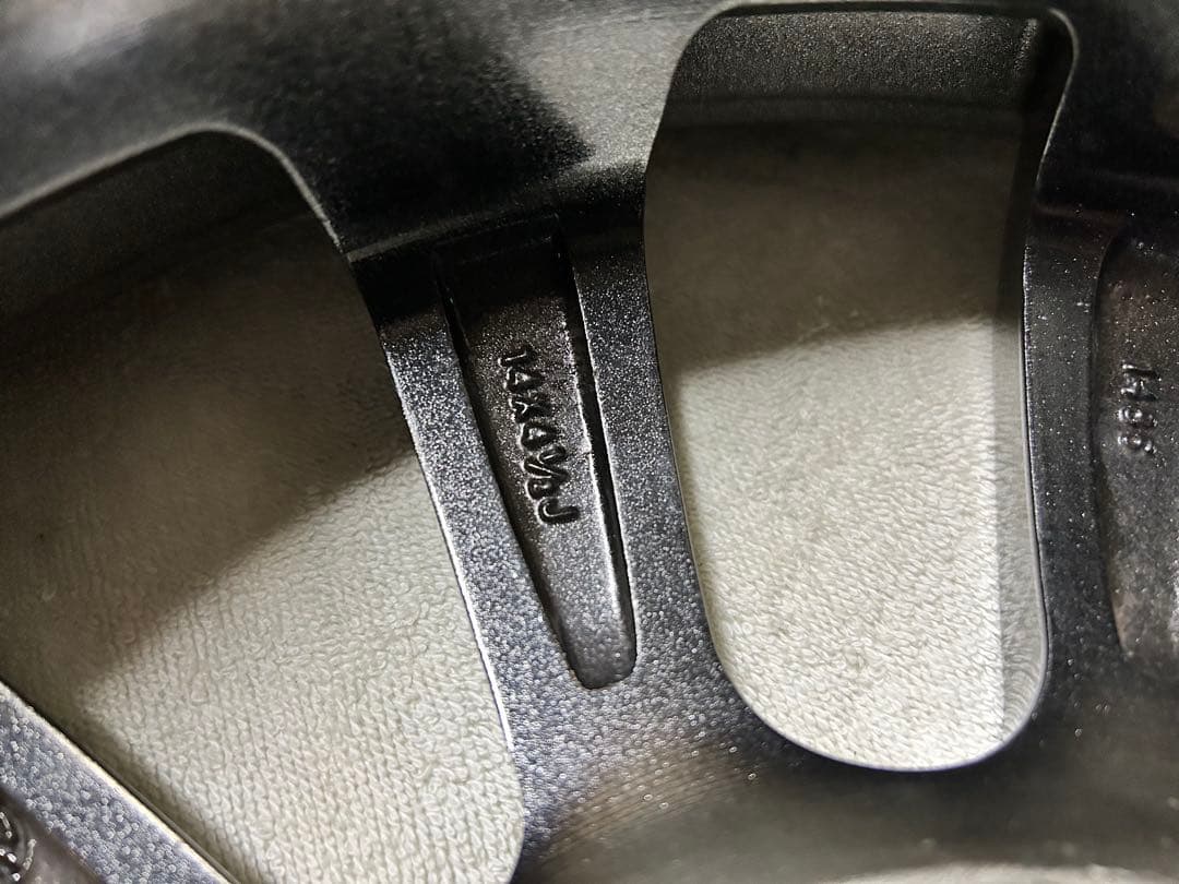 8分山！ブリヂストン　スタッドレスタイヤ155/65R14 軽自動車用4本セット