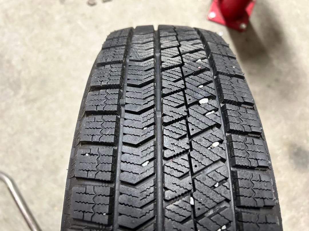 8分山！ブリヂストン　スタッドレスタイヤ155/65R14 軽自動車用4本セット