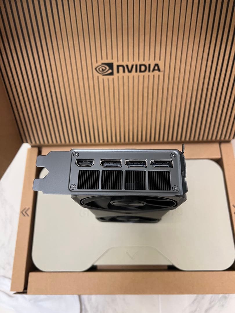 Jun「新品未使用品]RTX 5070 Founders Edition