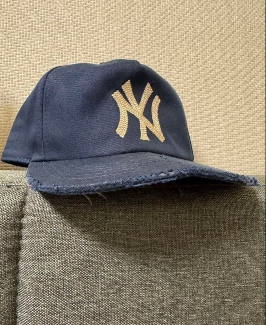 monday suck キャップ ネイビー　ダメージ加工