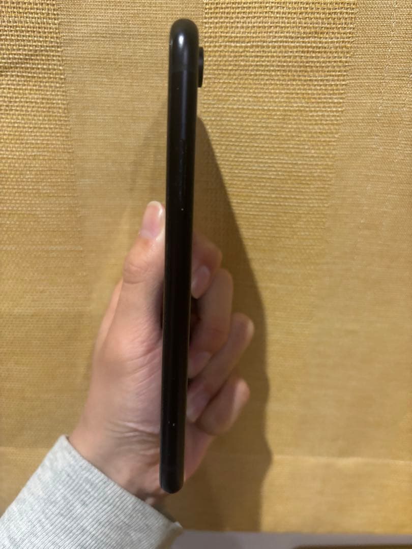 美品iPhone XR Black 64 GB SIMフリー バッテリー81%