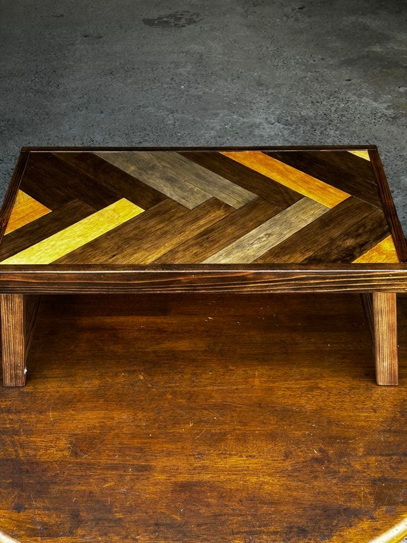 ヘリンボーンテーブル　キャンプ　ローテーブル