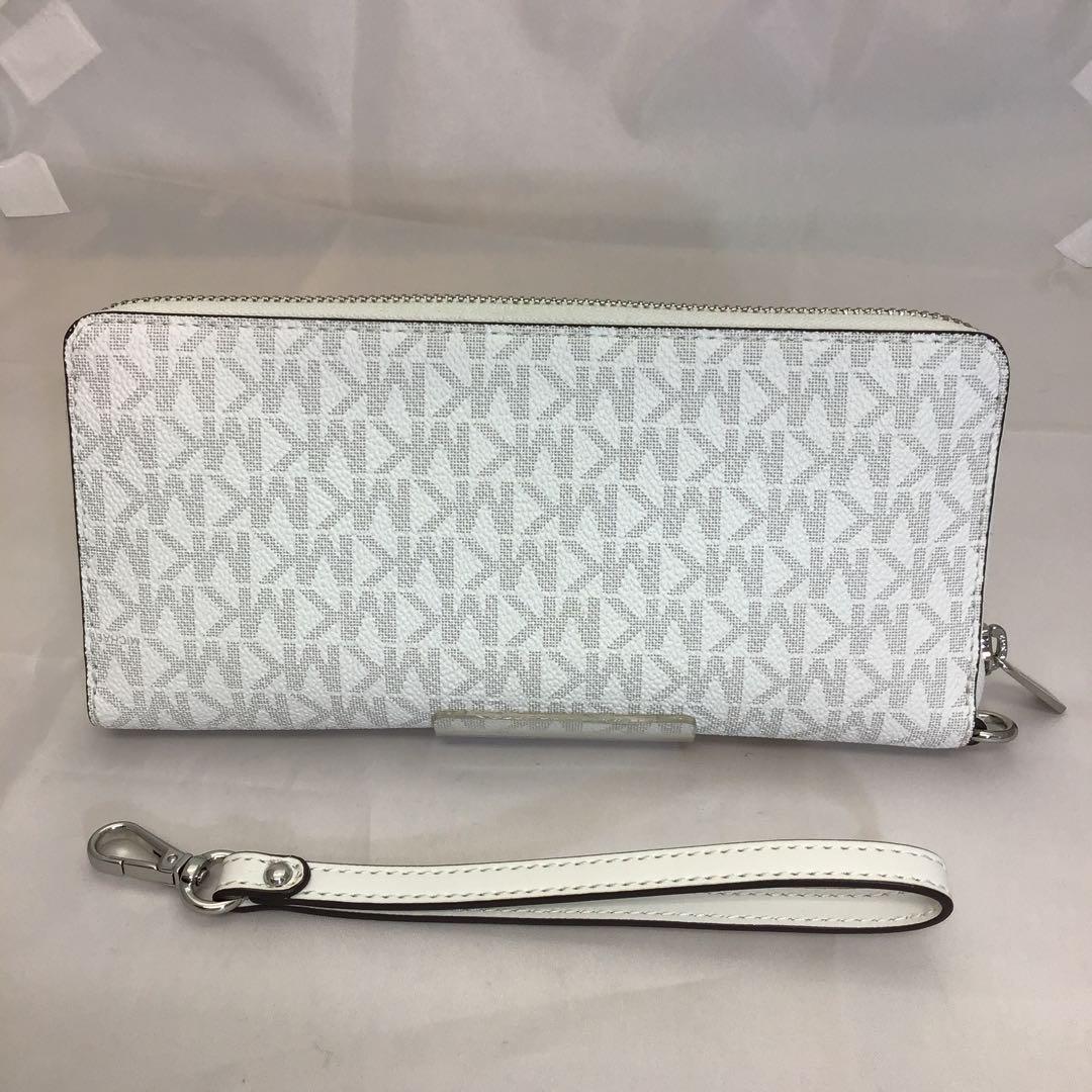 ❣️未使用❣️MICHAEL KORS ホワイト ラウンドファスナー長財布