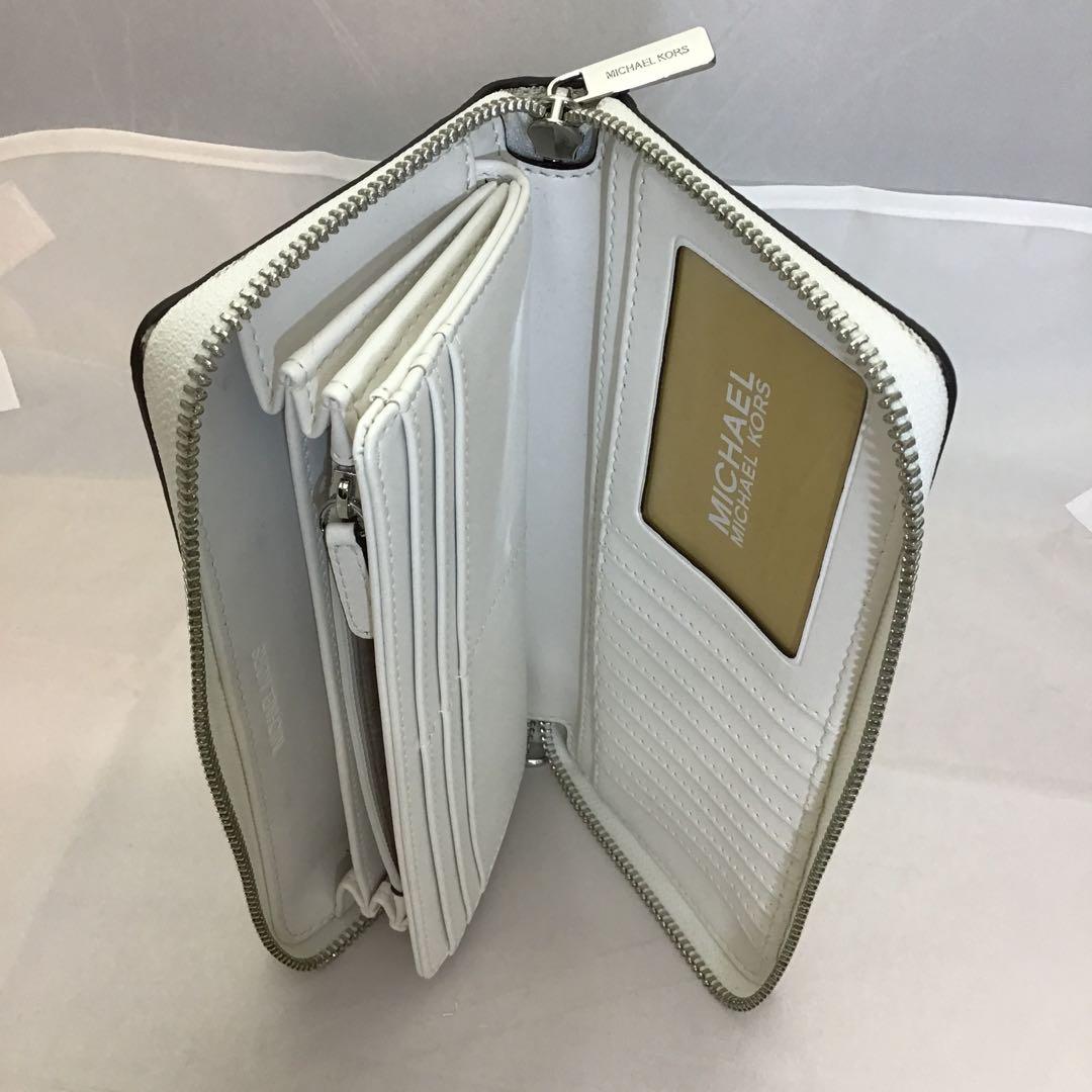 ❣️未使用❣️MICHAEL KORS ホワイト ラウンドファスナー長財布