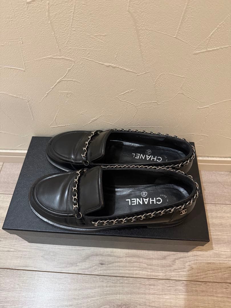 i*o様 CHANEL シャネル　チェーン　ローファー　ブラック