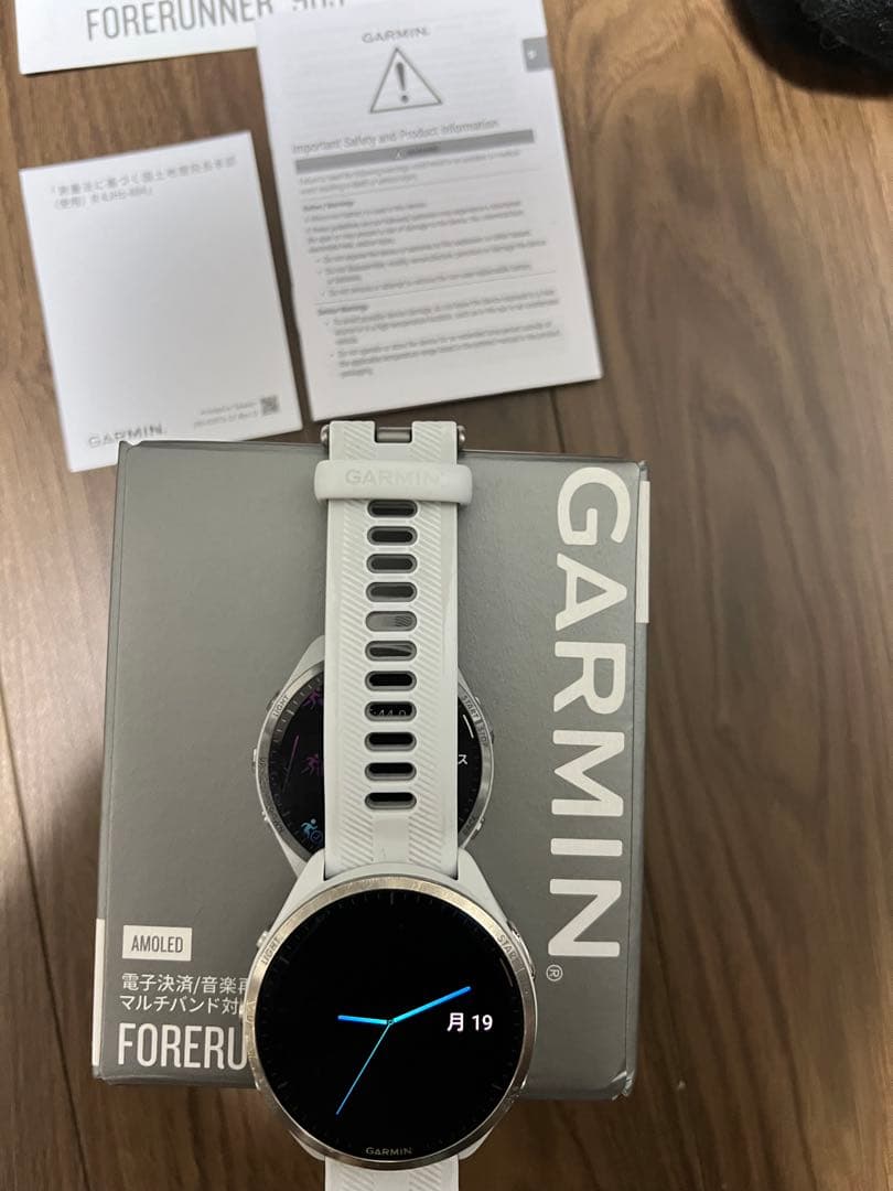Garmin FORERUNNER 965 ホワイト
