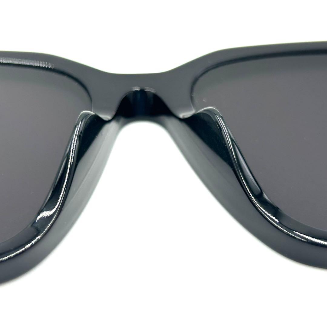 美品 GUCCI グッチ サングラス GG0965SA ブラック ロゴ