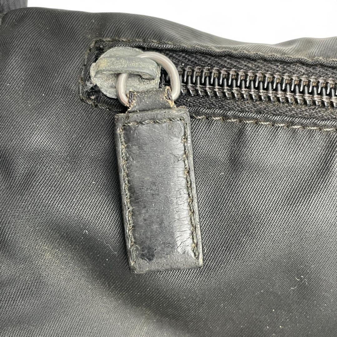 良品 PRADA ショルダーバッグ ナイロン ブラック 三角ロゴ