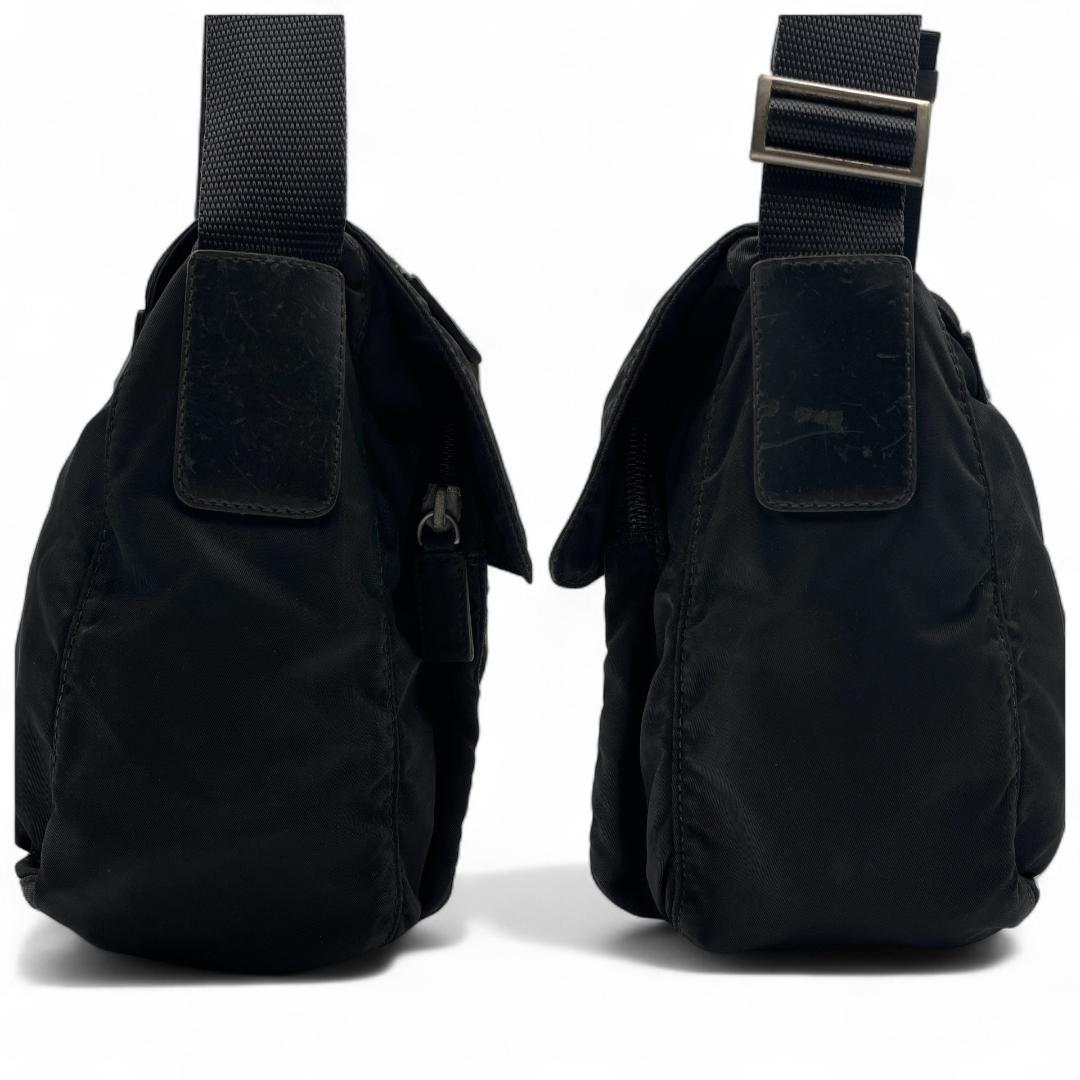 良品 PRADA ショルダーバッグ ナイロン ブラック 三角ロゴ
