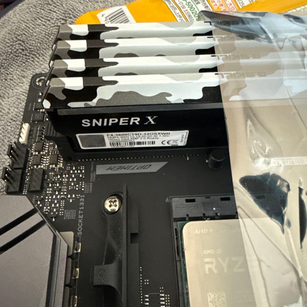 グラフィックボード・グラボ・ビデオカード ASUS ROG Strix RTX2070/X570F/Ryzen93900X