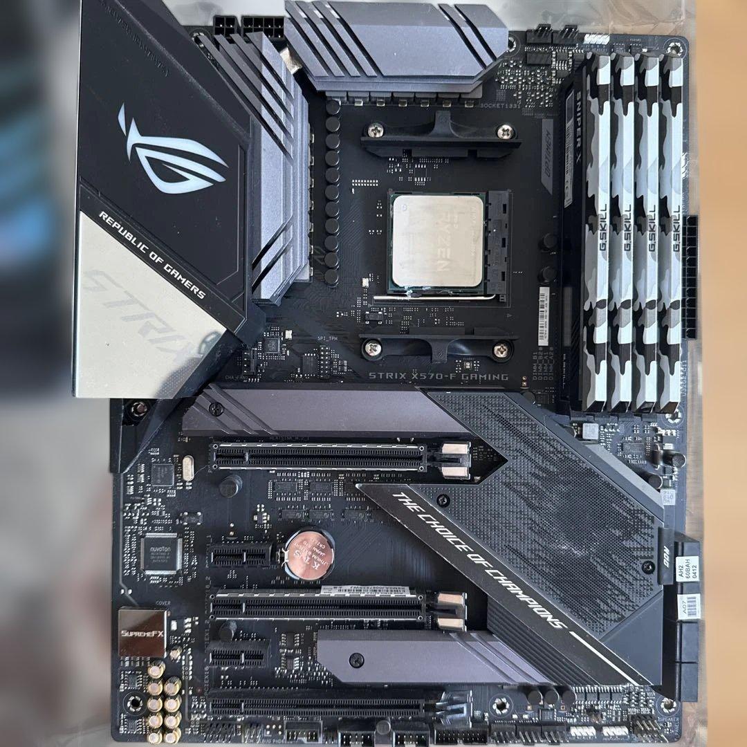 グラフィックボード・グラボ・ビデオカード ASUS ROG Strix RTX2070/X570F/Ryzen93900X