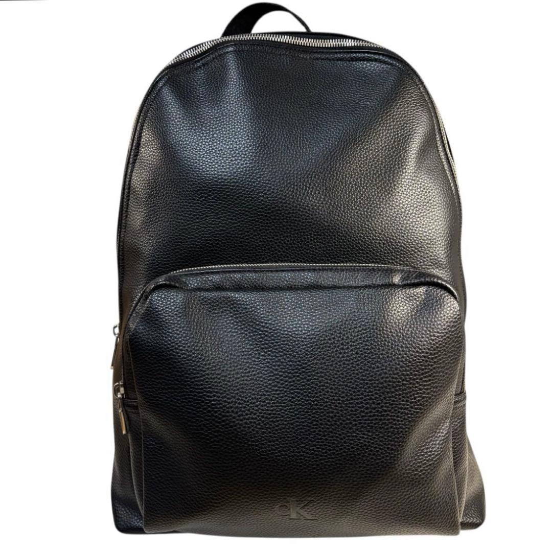 極美品　  カルバン・クライン　リュック　バッグパック　黒