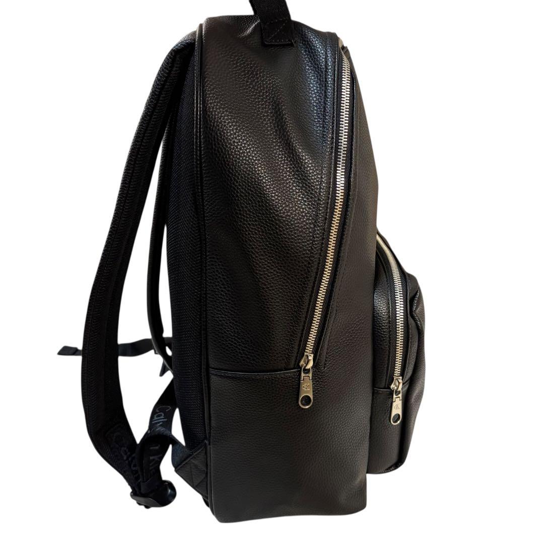 極美品　  カルバン・クライン　リュック　バッグパック　黒