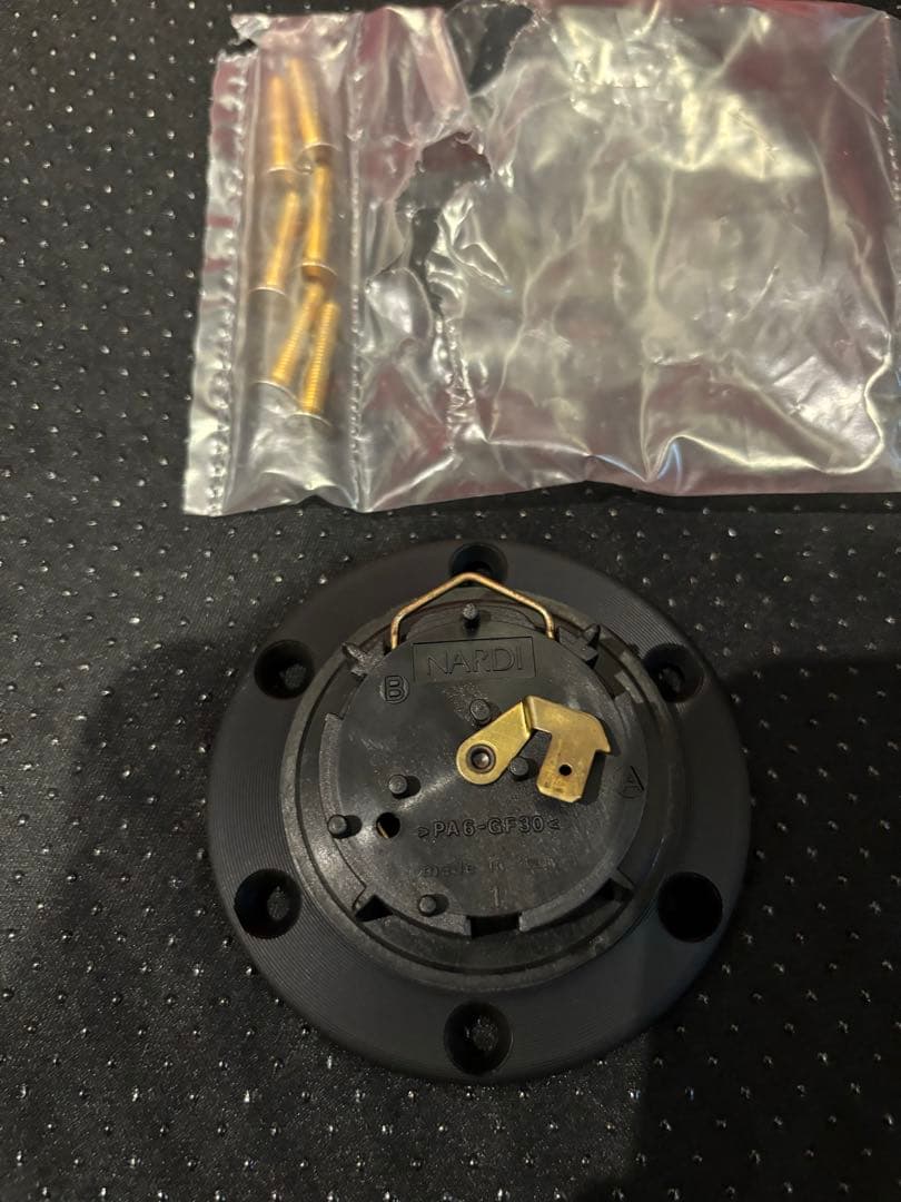 ナルディ　ステアリング　３５パイ