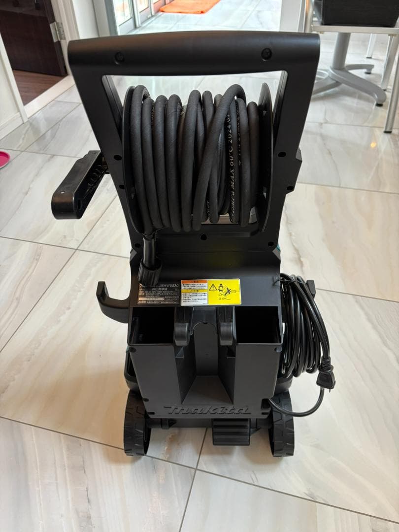 マキタ　Makita　高圧洗浄機　ＭＨＷ０８２０（高性能タイプ）未使用品