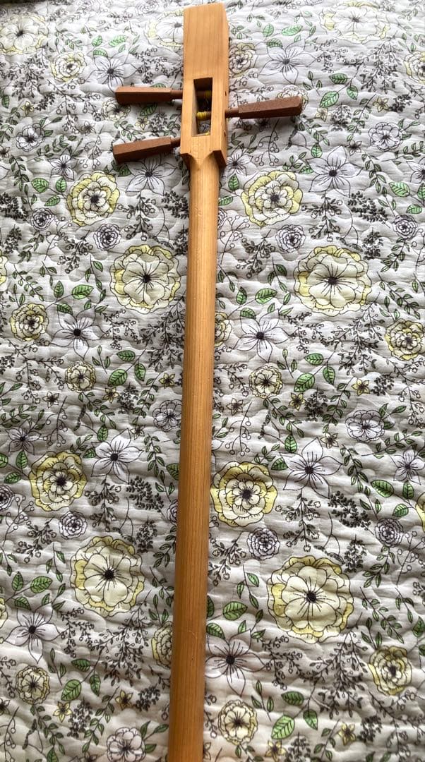 箱三味線　ごったん　黒木之製　木製三味線 3弦 紫色装飾