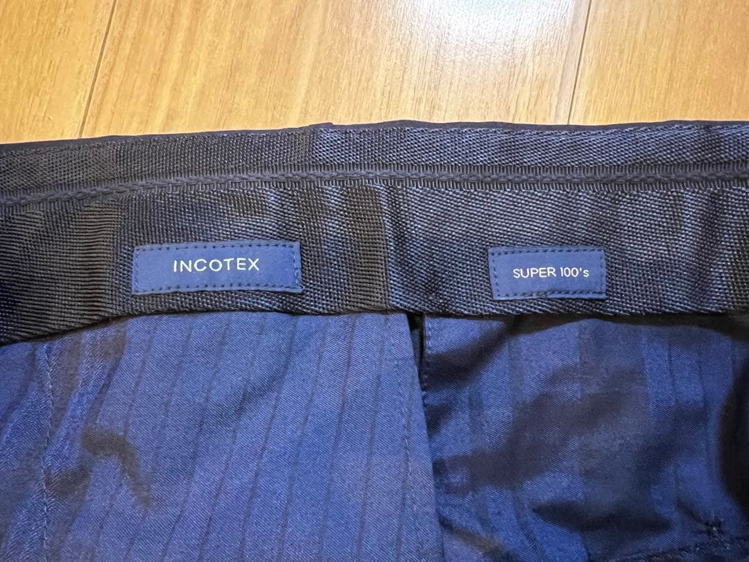 極美品 ハンガー無 INCOTEX スラックス 50