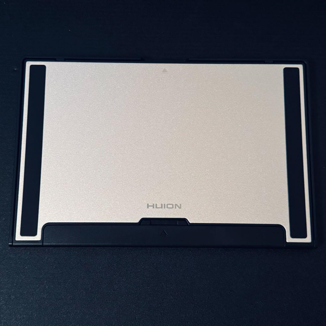 【ほぼ新品】Huion KAMVAS 13 液晶ペンタブレット本体 GS1331