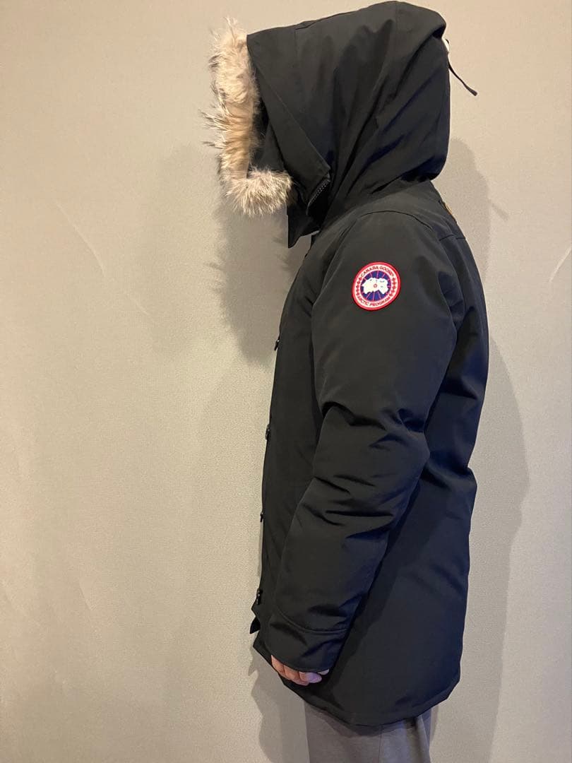 【美品】  ブラック ダウンジャケット