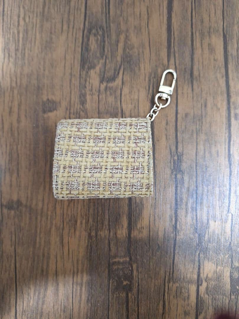 ノベルティ　イヤホンケース　ミニポーチ