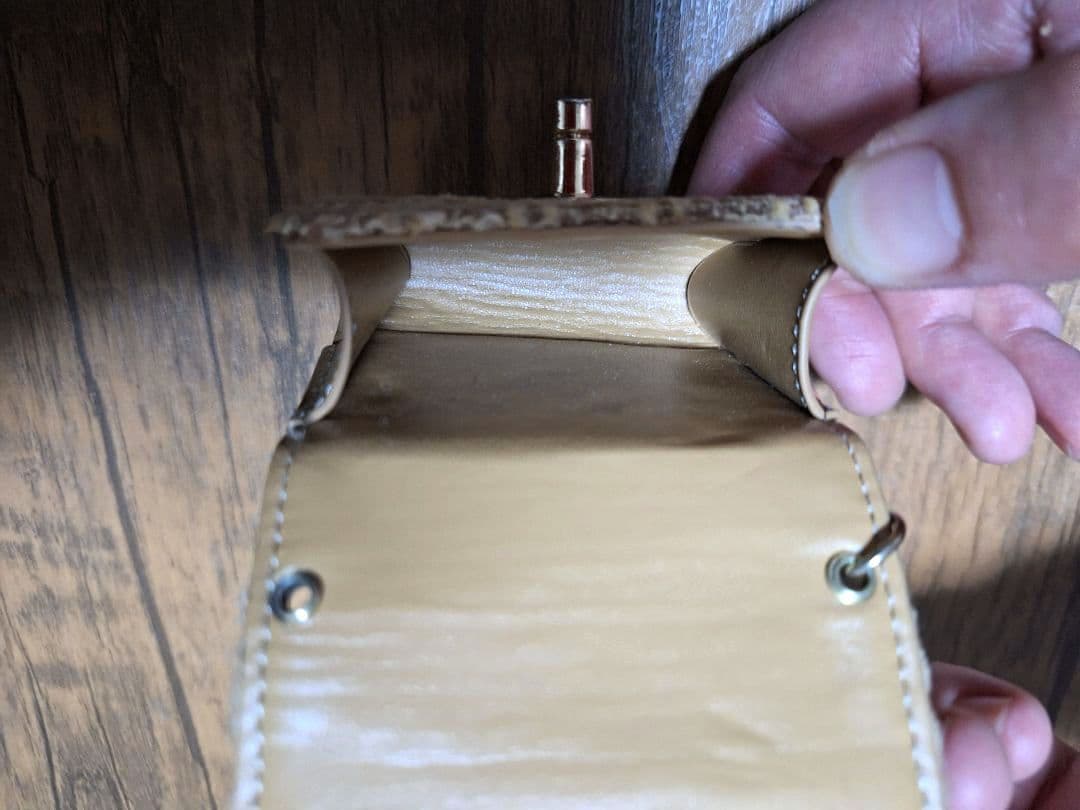 ノベルティ　イヤホンケース　ミニポーチ