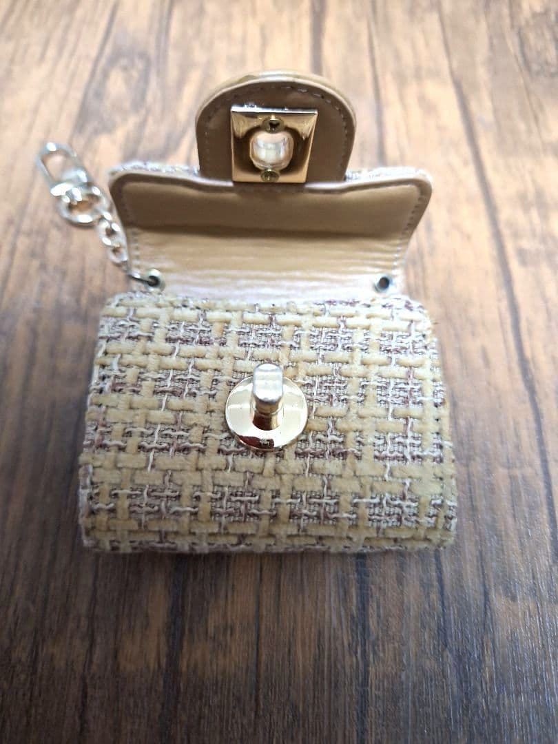 ノベルティ　イヤホンケース　ミニポーチ