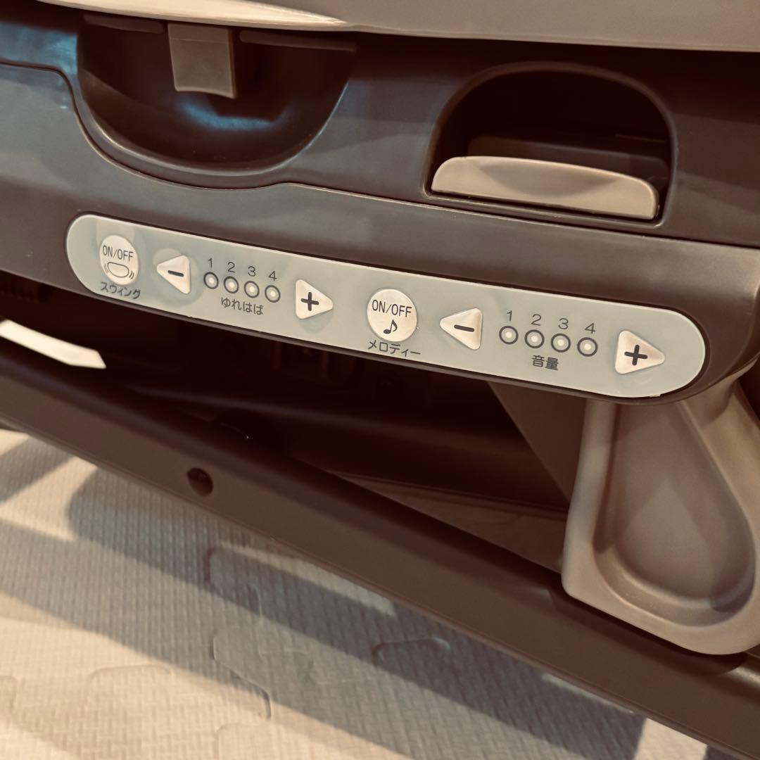 Combi ネムリラ AT Simplight 電動スウィング ハイローチェア