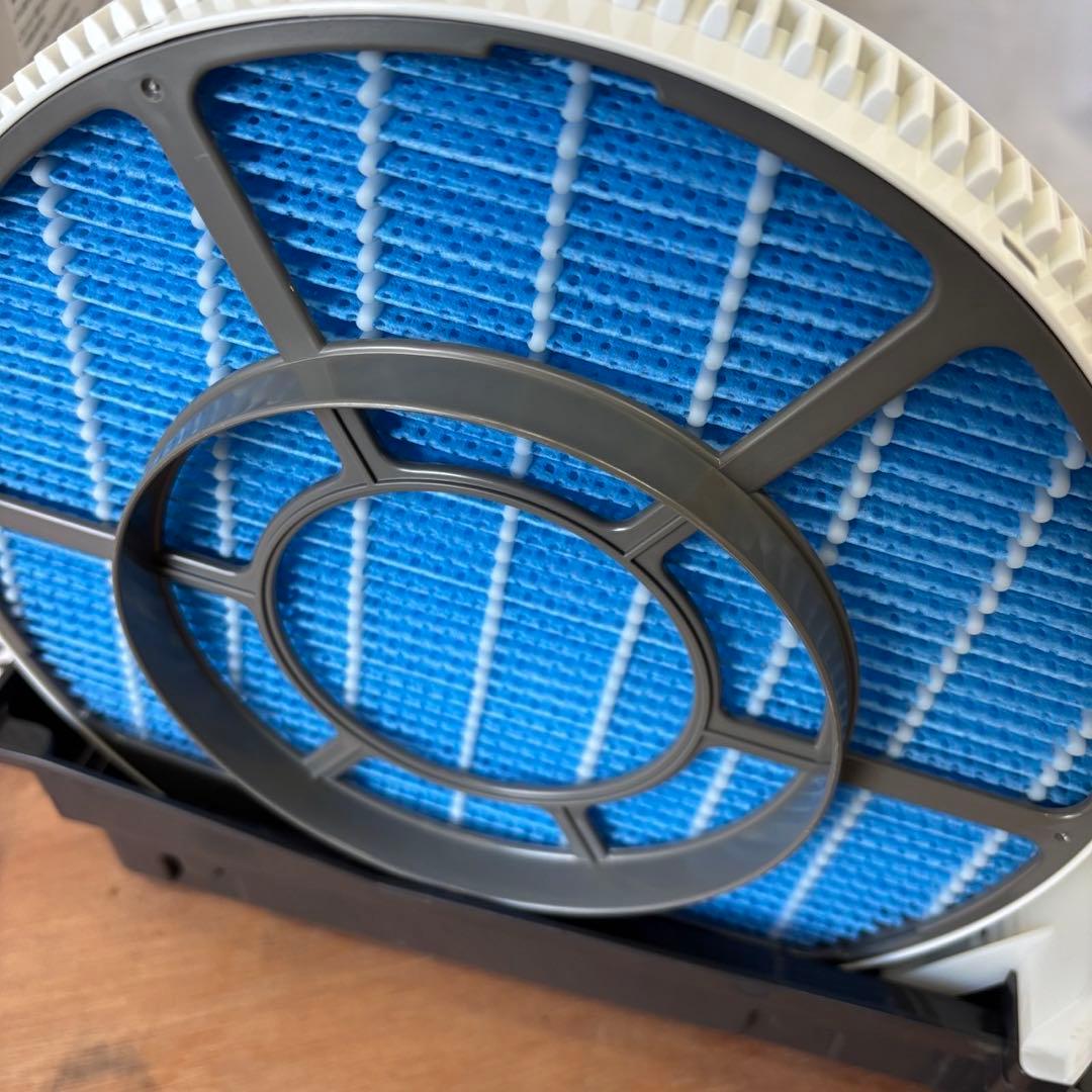 75　加湿空気清浄機　シャープ　24年製　花粉　PM2.5対策　23畳対応　綺麗