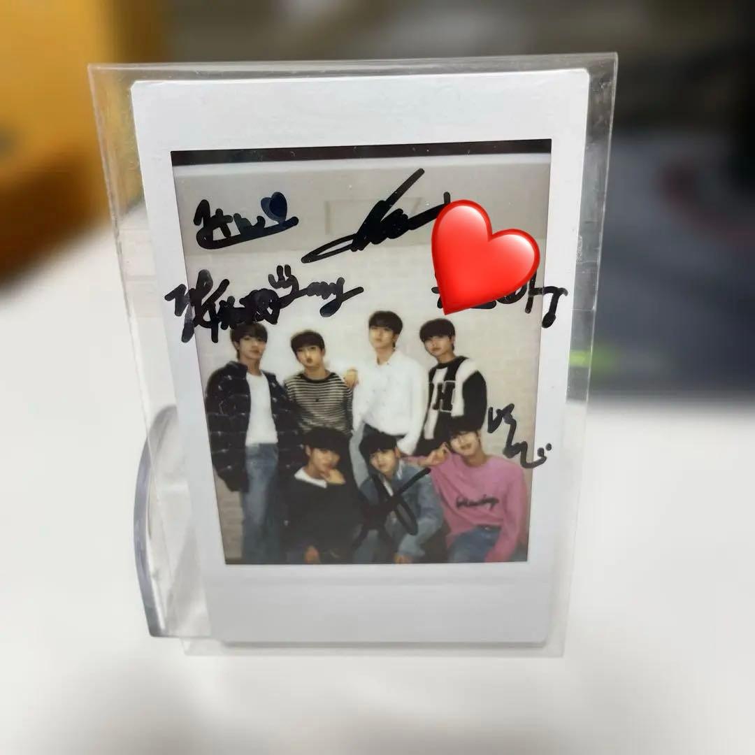 n.ssign直筆サイン入り集合チェキ