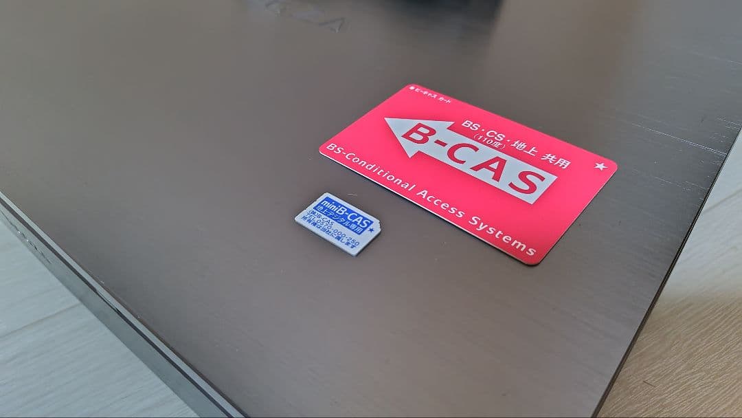 TOSHIBA　レグザ　ブルーレイレコーダー　DBR-M180