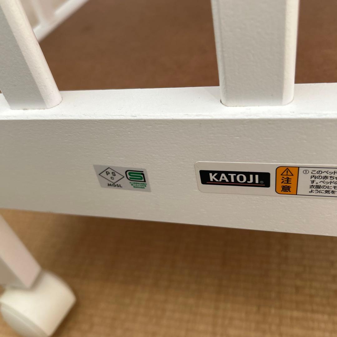 KATOJI木製ホワイトミニベビーベッド　早い者勝ち！送料込　60×90サイズ