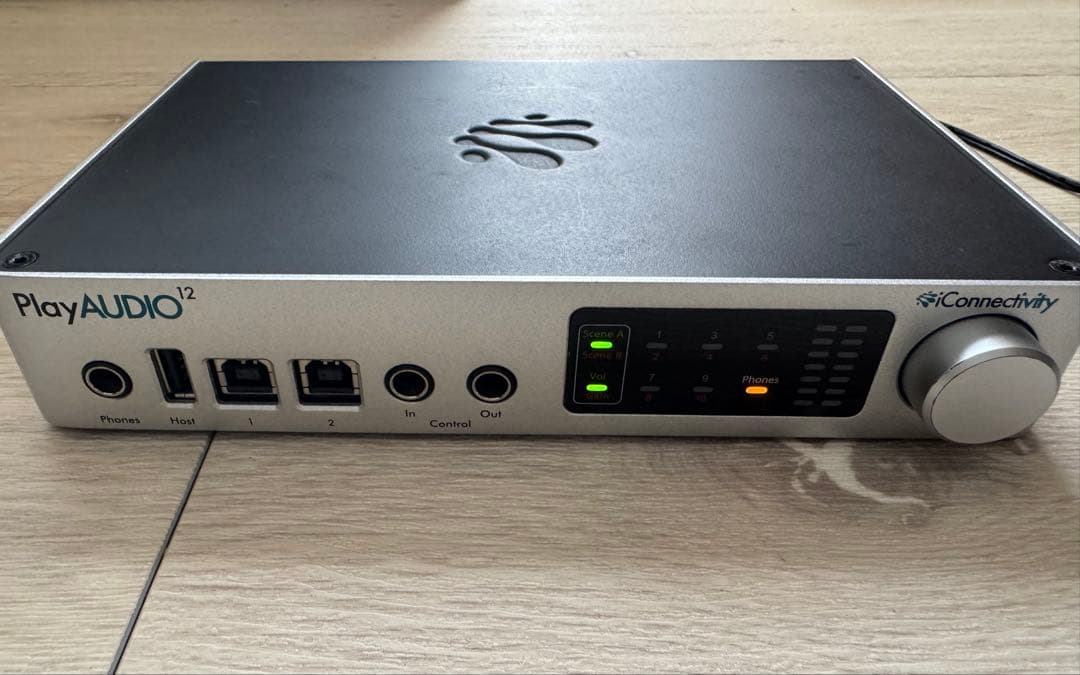 iConnectivity PlayAUDIO 12 オーディオインターフェース