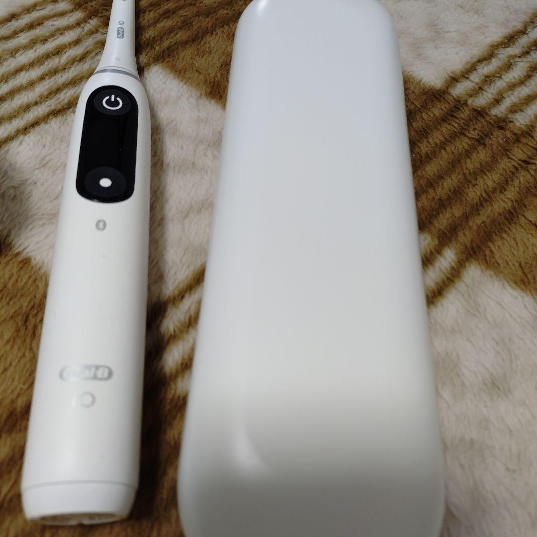 ブラウン　電動歯ブラシ　io8