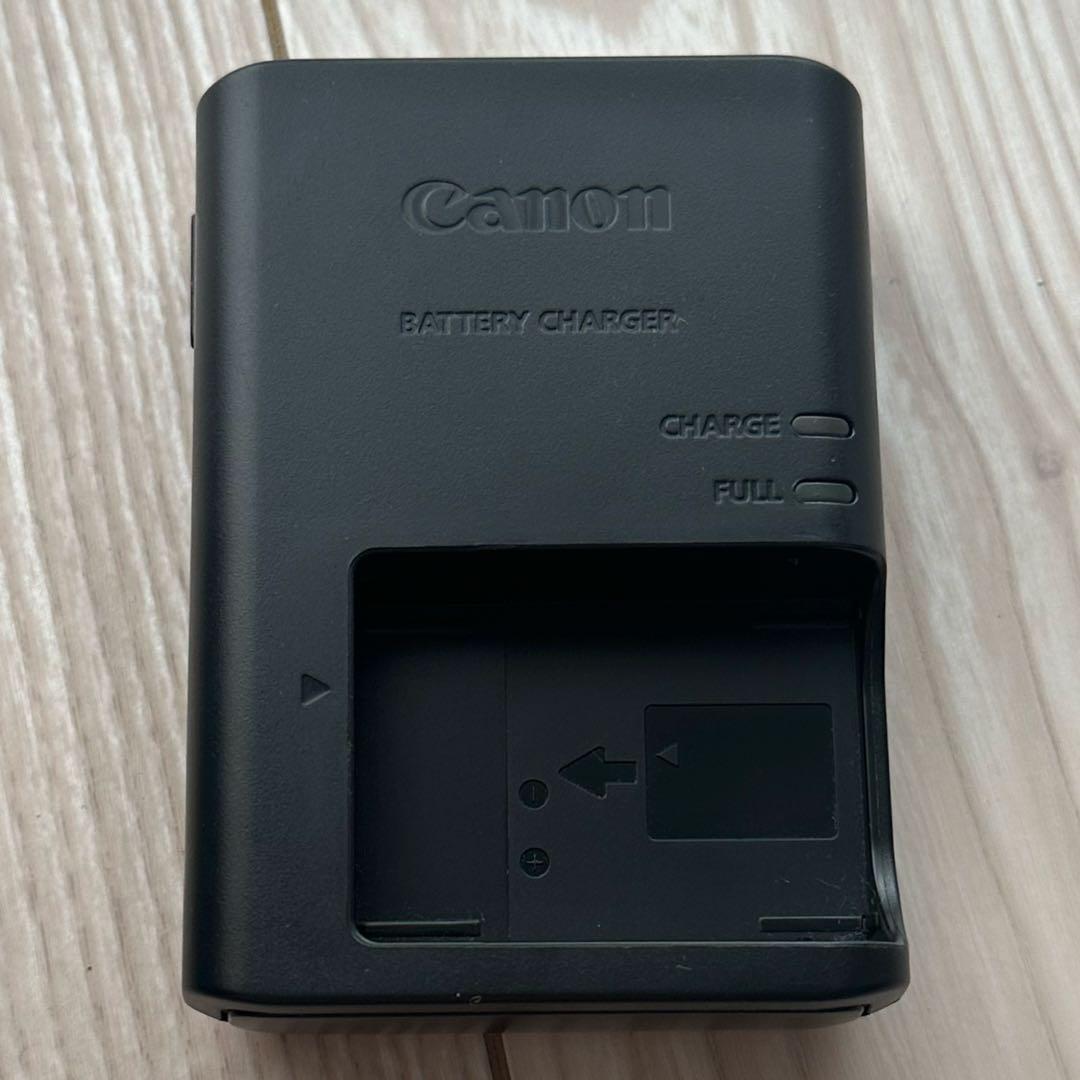 Canon EOS M10 ミラーレスカメラ 本体+レンズ2本