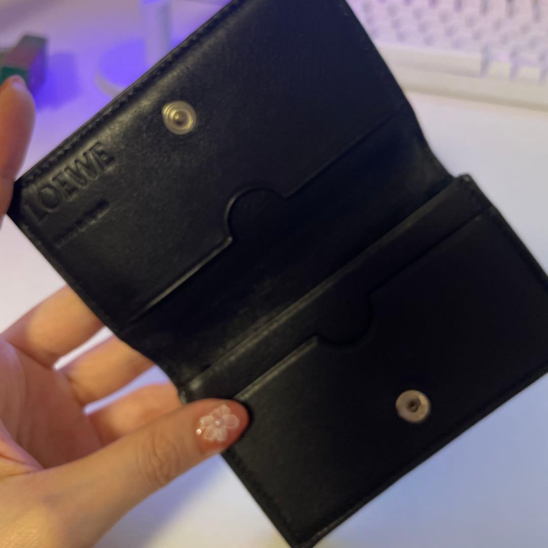 【ロエベ/LOEWE】黒のエンボス加工レザー名刺入れ