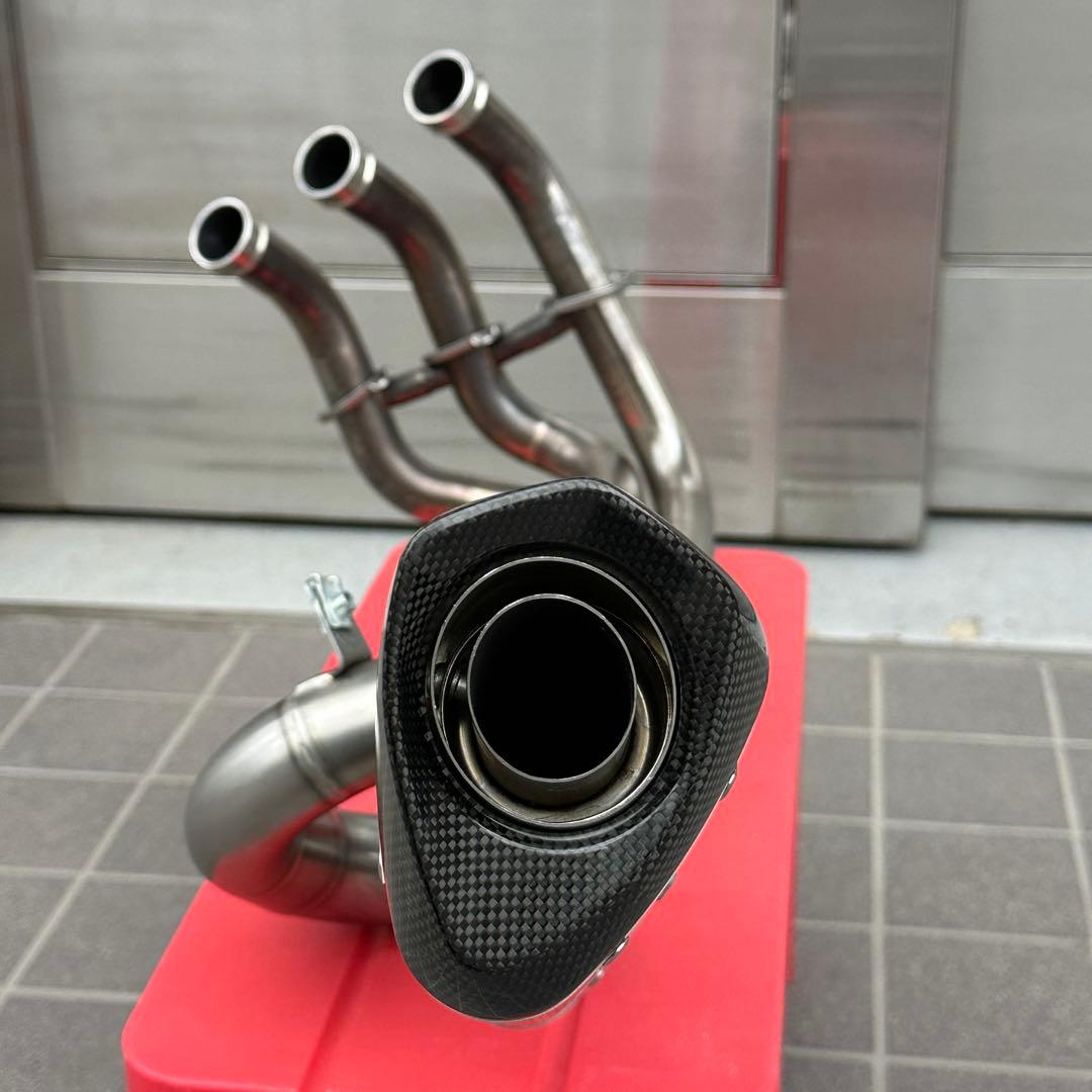 MT-09 XSR900 トレーサー　アクラポビッチ　フルエキゾーストマフラー