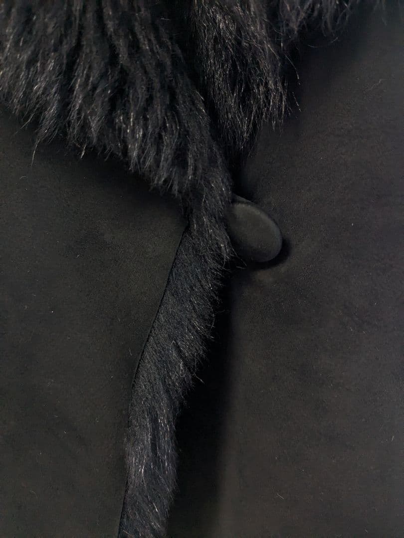 MOGA　シープファーベスト　ブラック