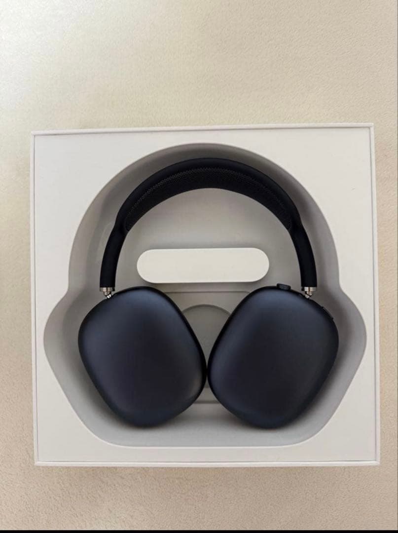 イヤホン AirPods max