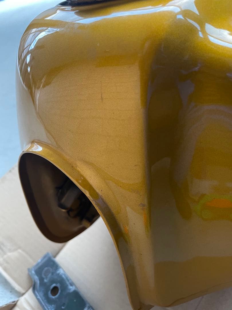 TW200 タンク　ゴールド　凹みなし！美品！タンク内写真追加