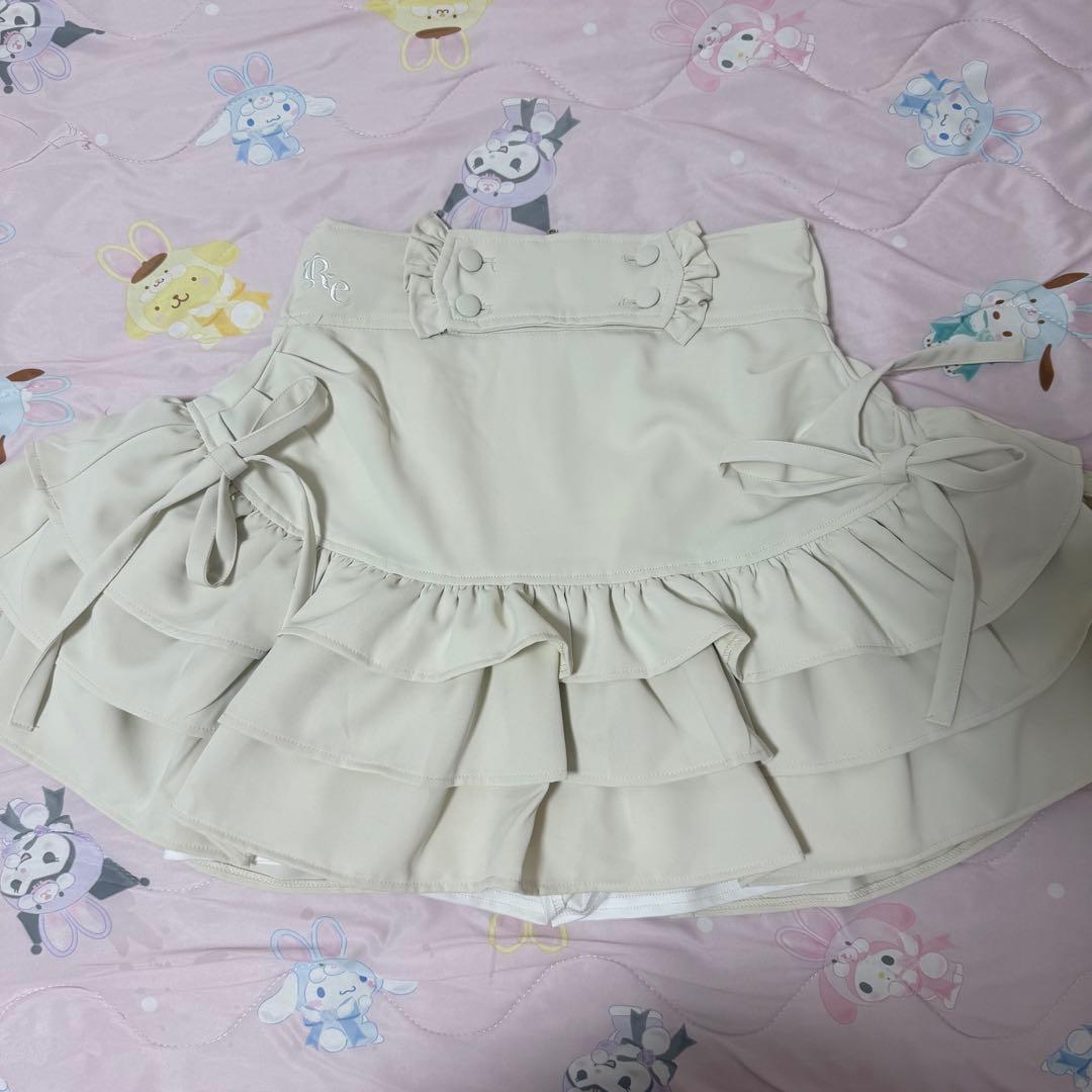 ReAmour フリルリボンスカート