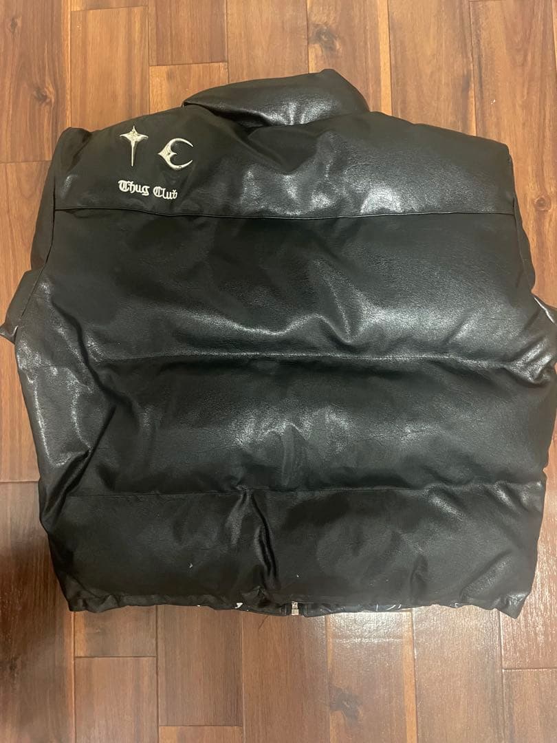 Thug Club ブラックダウンジャケット　黒　サイズ2 Ｍサイズ相当